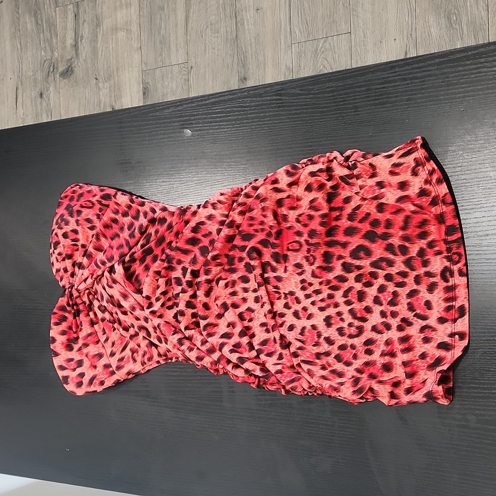 NIKIBIKI RED LEAPORD STRAPLESS DRESS SMALL